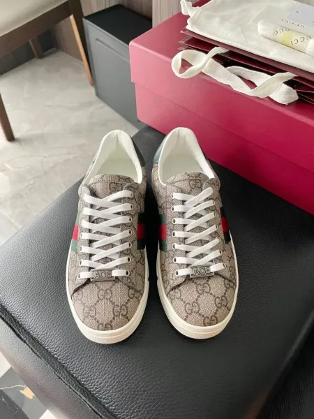 Кеды Gucci Ace бежево-чёрные с полосой Web — фото 10