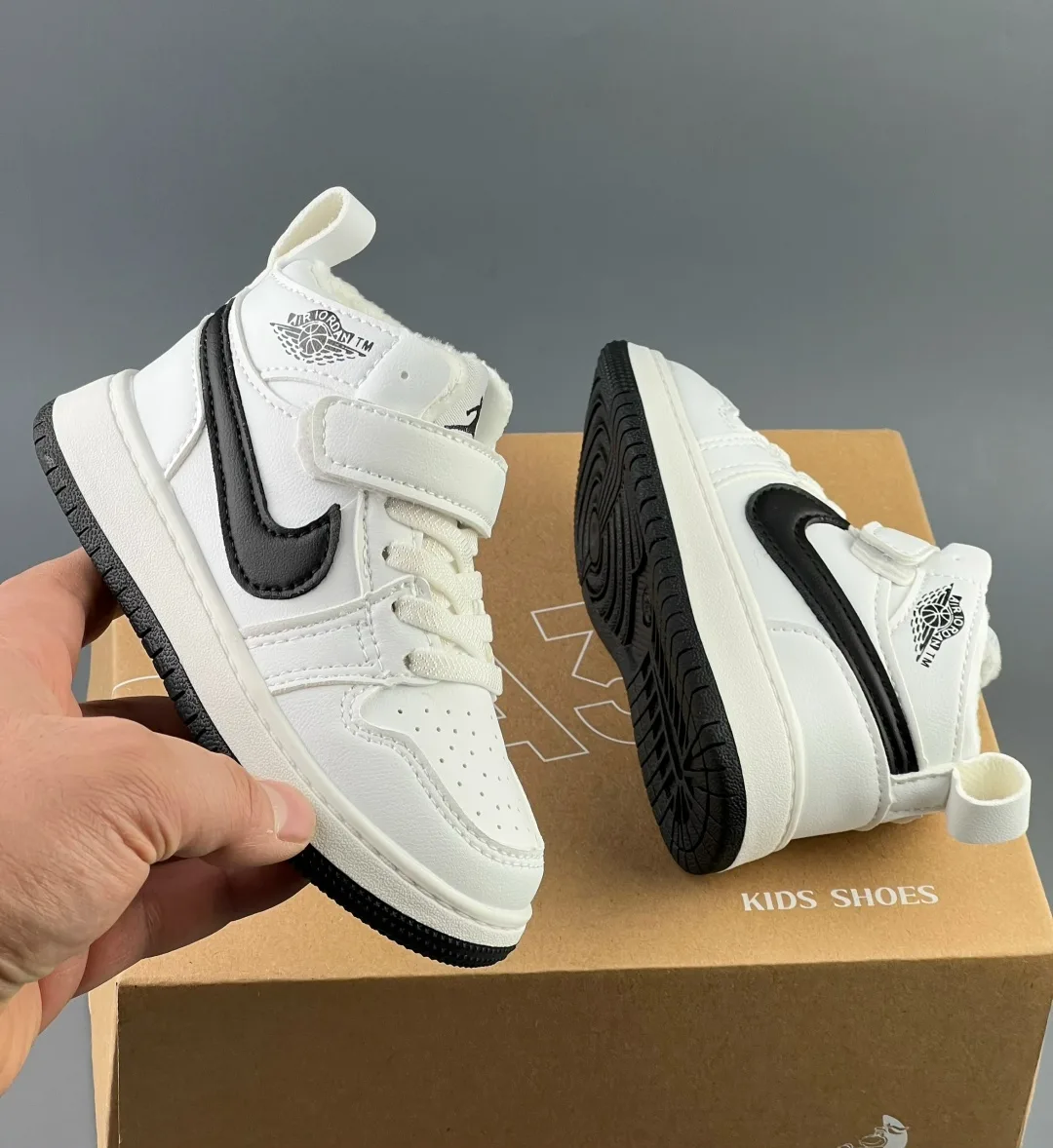 Кроссовки Nike air Jordan для детей с байками — фото 2