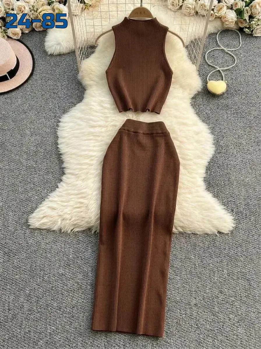 Костюм трикотажный кофта + юбка миди — фото 1