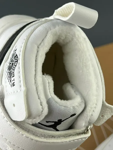 Кроссовки Nike air Jordan для детей с байками — фото 8