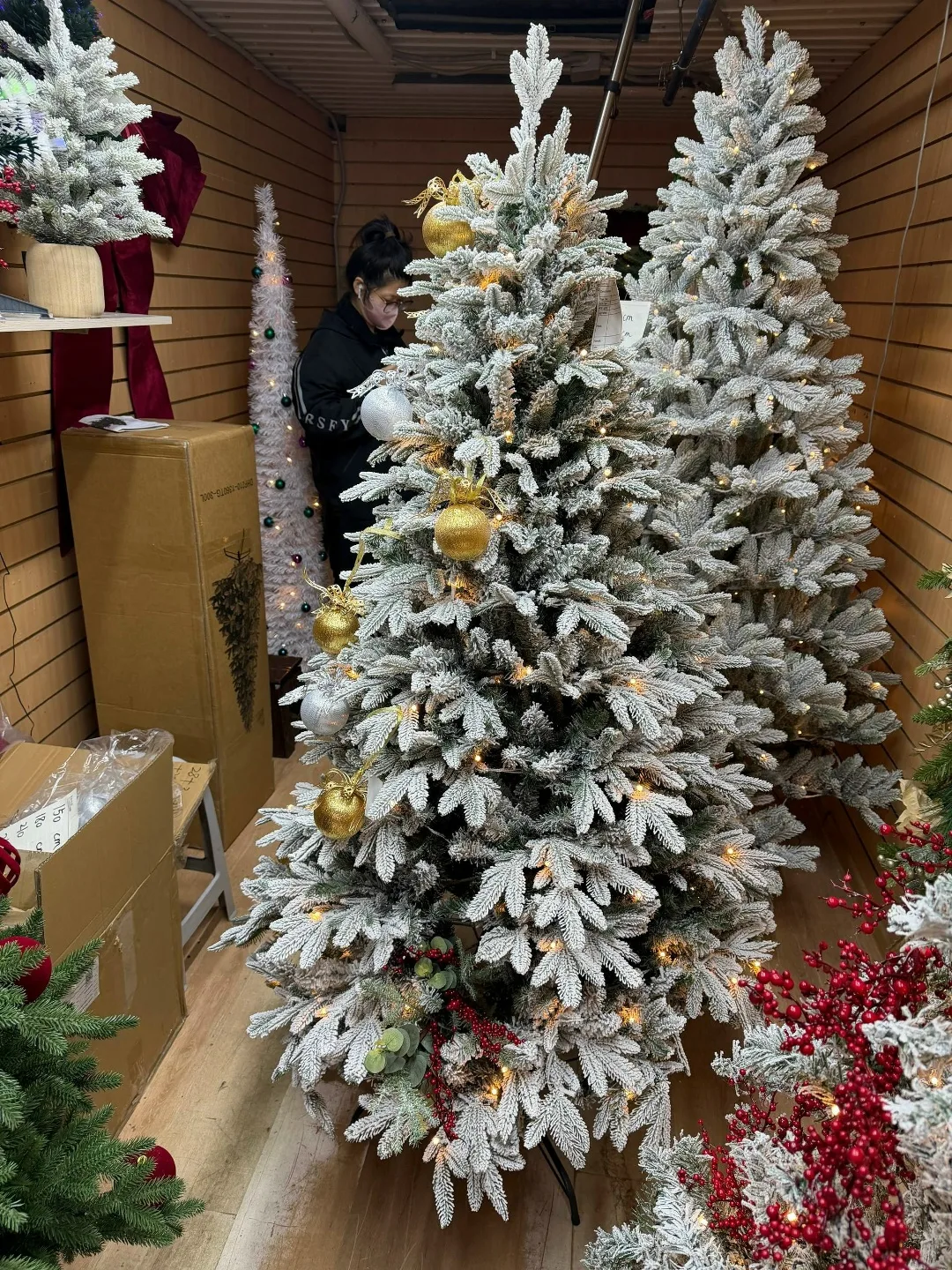 Новогодняя елка из ПВХ с огоньками — фото 2
