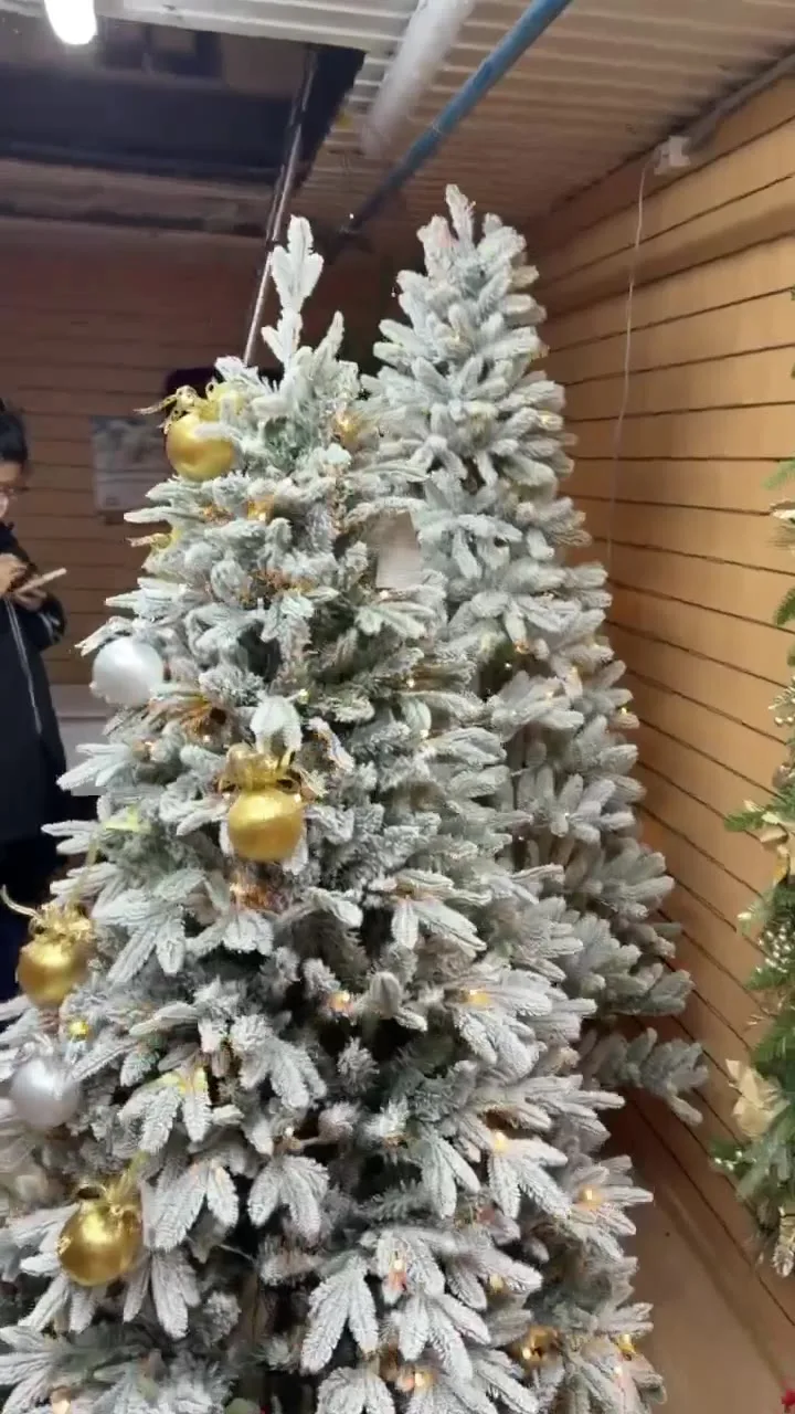 Новогодняя елка из ПВХ с огоньками — видео