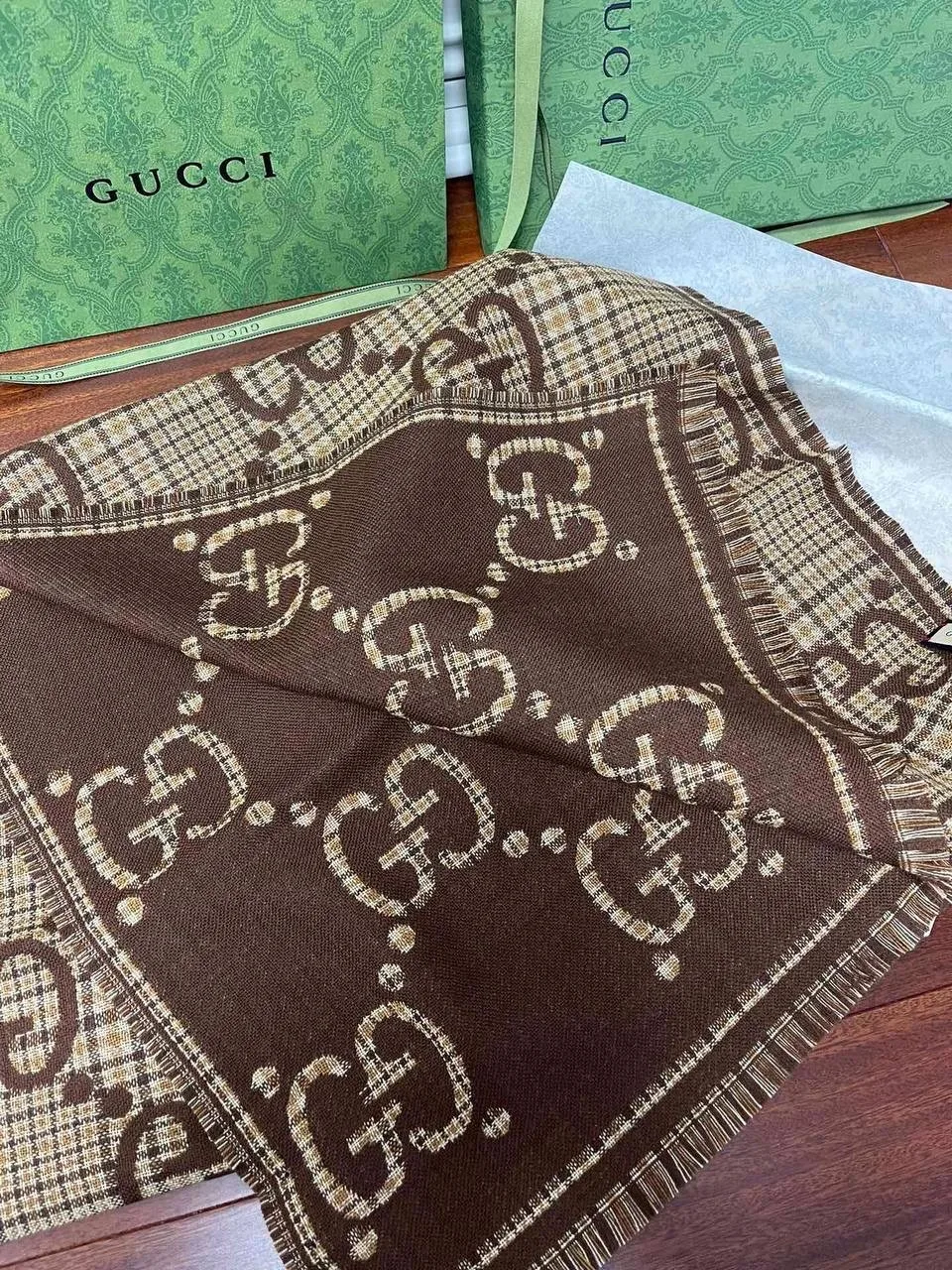 Твой персональный шарф Gucci соткан из тепла и стиля — фото 2