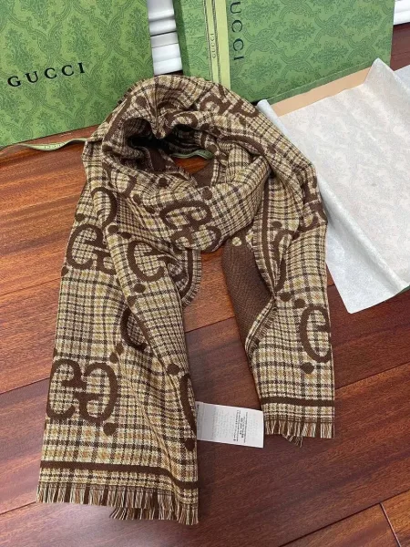 Твой персональный шарф Gucci соткан из тепла и стиля — фото 1