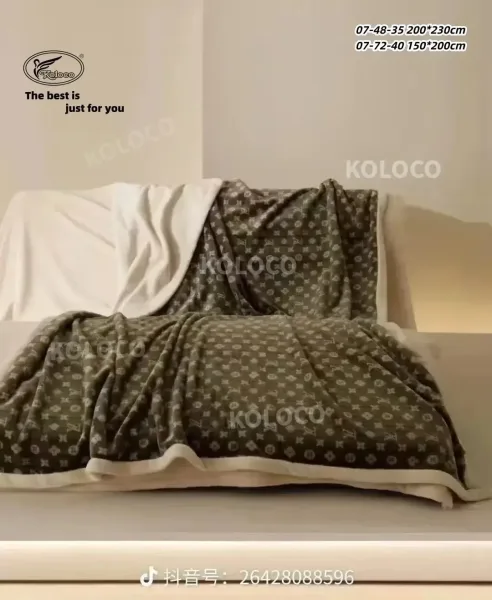 Можете использовать как плед, одеяло или покрывало — фото 5