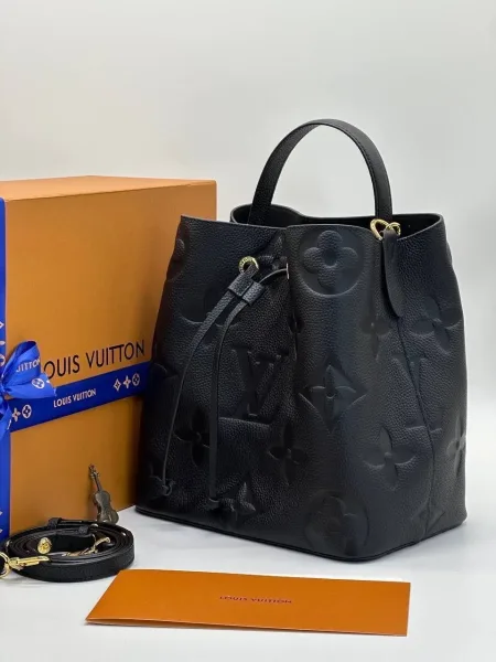 LOUISVUITTON, сумка из натуральной кожи — фото 1