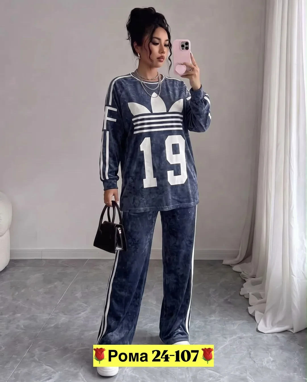 Женский фабричный костюм — фото 2