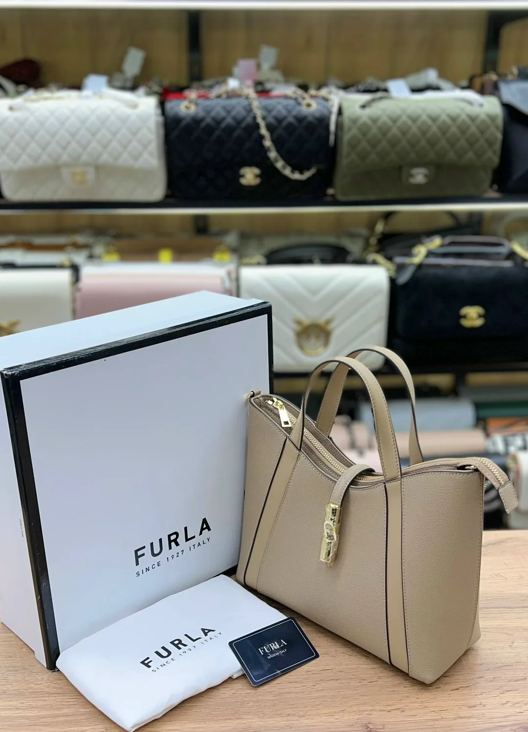 FURLA сумка из натуральной кожи — фото 11