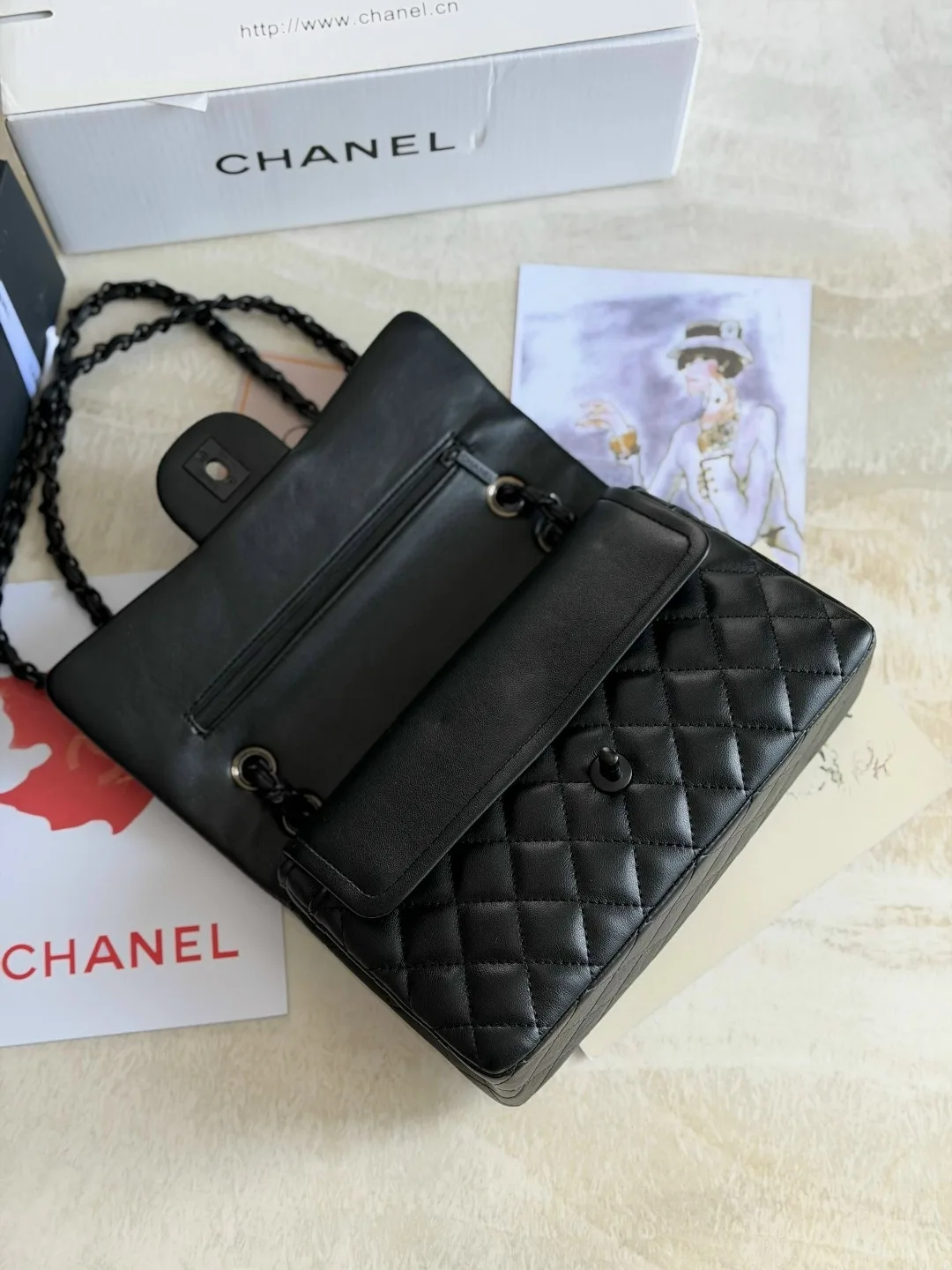 Кожаная сумка CHANEL — фото 7