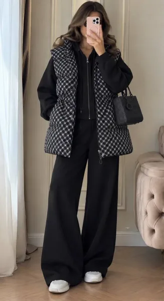 Тройка жилетка худи брюки идеальный вариант на каждый день — фото 1