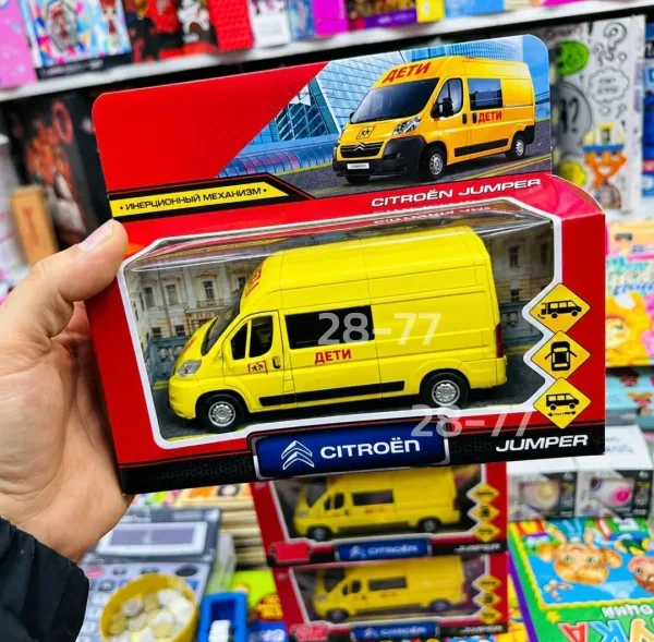 Металлическая игрушечная машина — фото 3