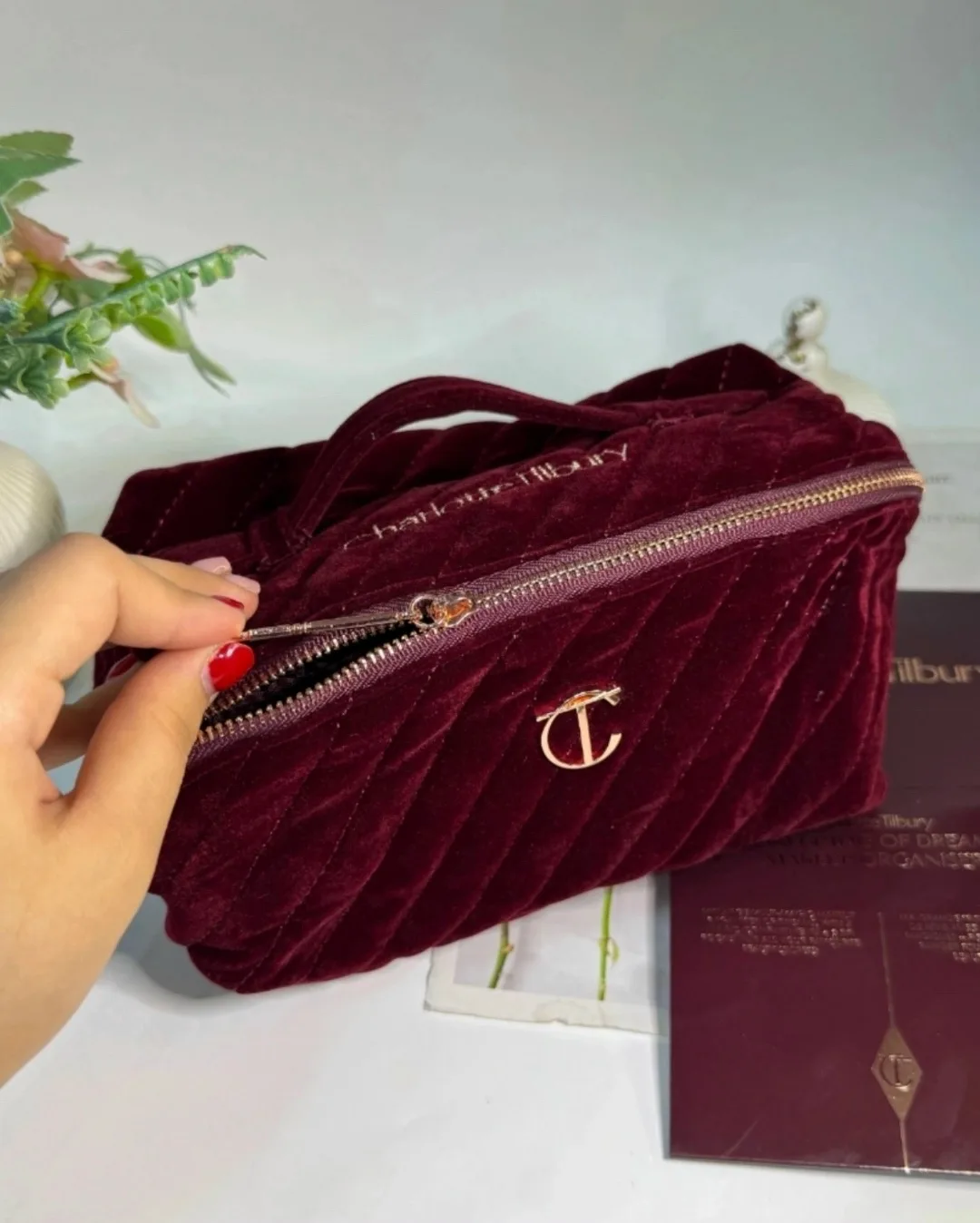 Сумка Charlotte Tilbury — фото 2