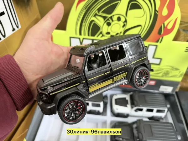 Металлическая игрушечная машина с подсветкой и фигуркой Зака — фото 2