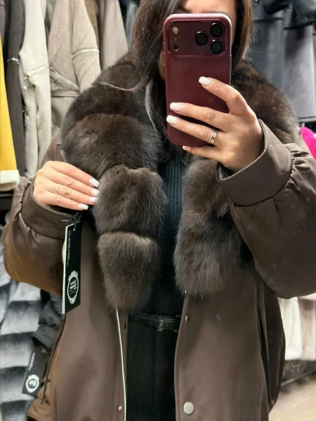 Бомбер с натуральным мехом песца — фото 6