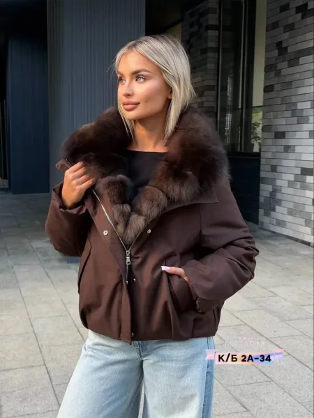 Пуховик женский с натуральным мехом песца — фото 2