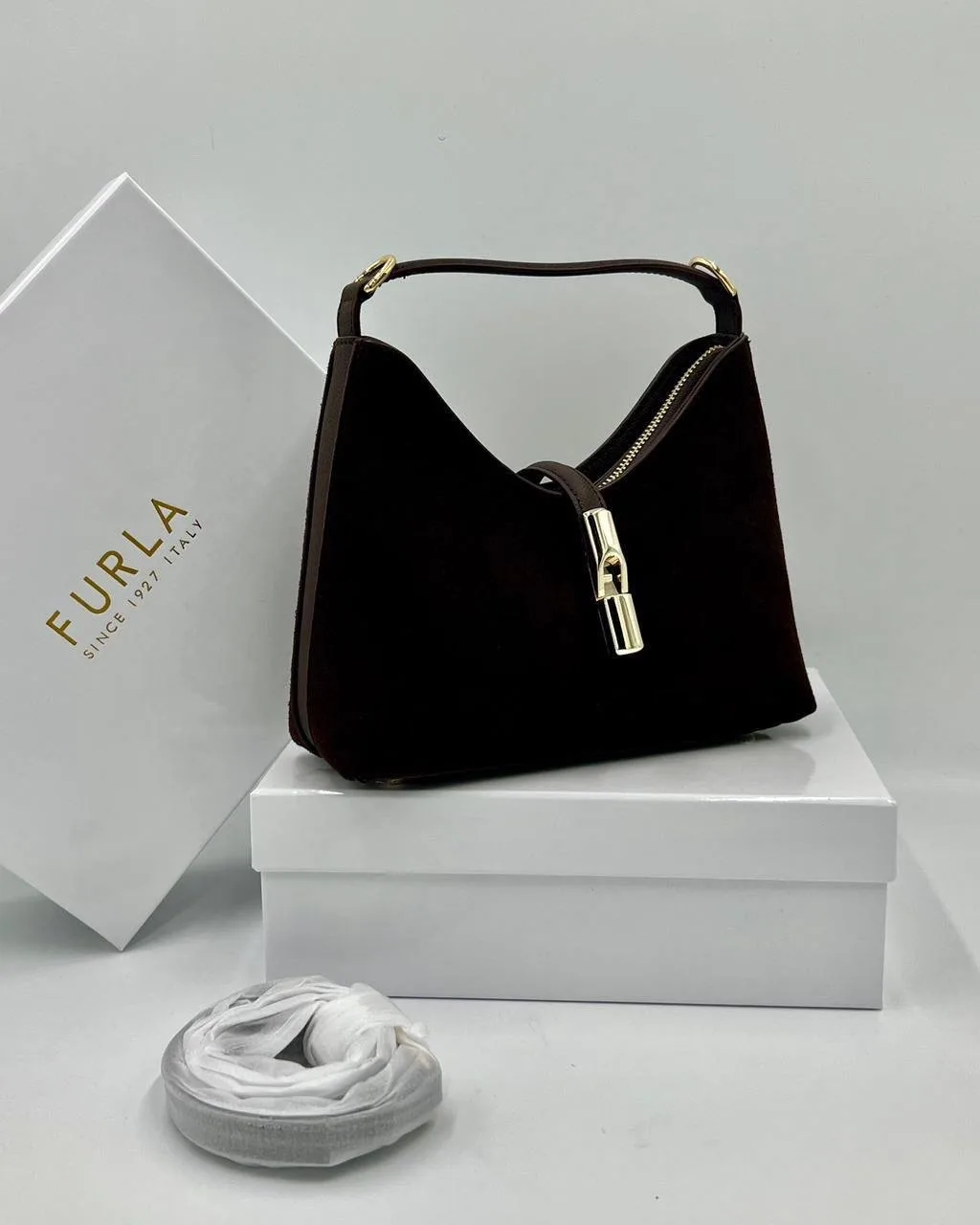 Сумка FURLA из натуральной замши — фото 1