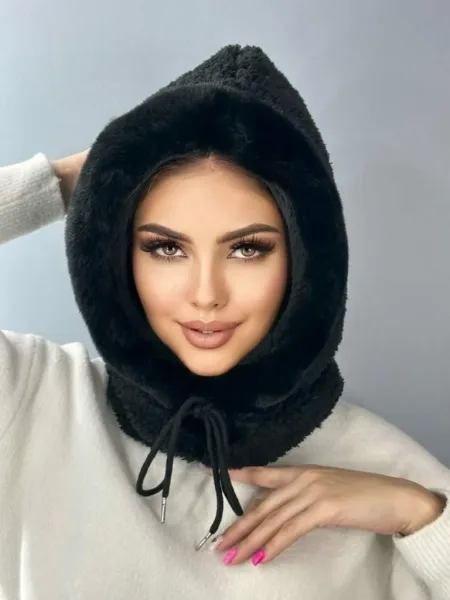 Теплая шапка из шерсти и акрила — фото 3