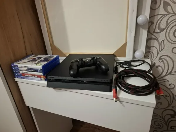 Sony Playstation Продам Sony PlayStation 4 Slim 500GB — фото 1