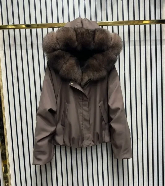 Пальто женское из натурального меха — фото 5