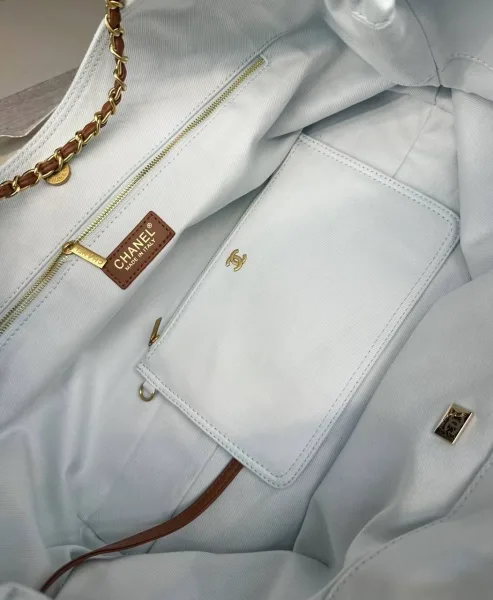 Сумка Chanel 2026, жаккард и кожа — фото 8