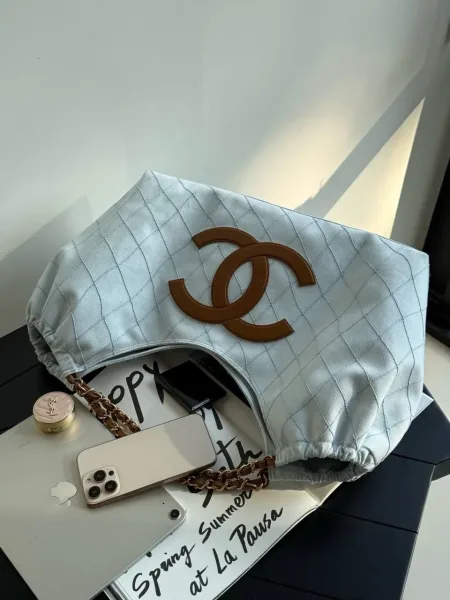 Сумка Chanel 2026, жаккард и кожа — фото 9