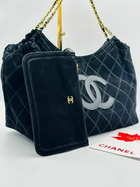 Chanel Сумка выполнена из натуральной замши — фото 1