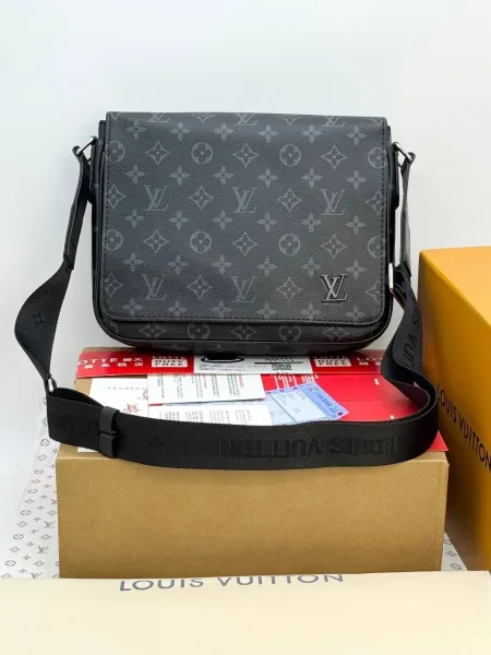 Сумка на плечо Louis Vuitton — фото 1