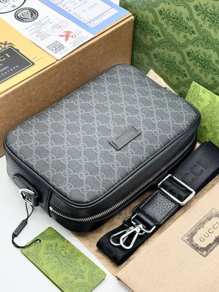 Сумка Gucci через плечо — фото 3