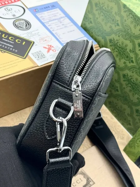 Сумка Gucci через плечо — фото 8