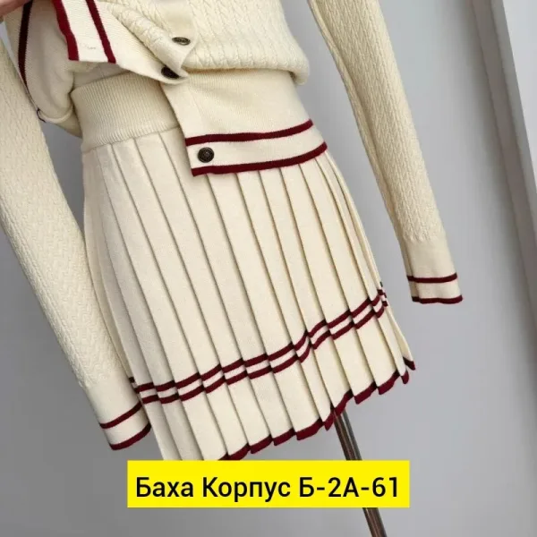 Костюм двойка из вязаного материала — фото 3