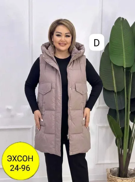 Тёплый и лёгкий жилет из холлофайбера — фото 1