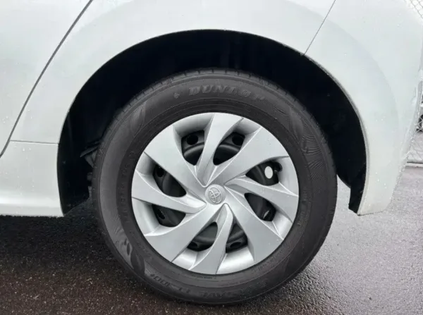 Toyota Yaris X 2023 года — фото 5