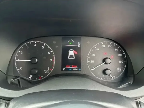 Toyota Yaris X 2023 года — фото 6
