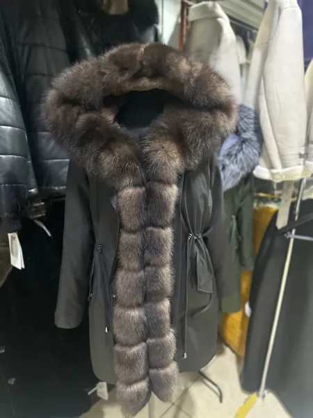 Парки люксовые из натурального меха — фото 7