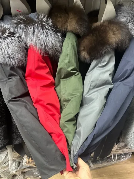 Парки люксовые из натурального меха — фото 9