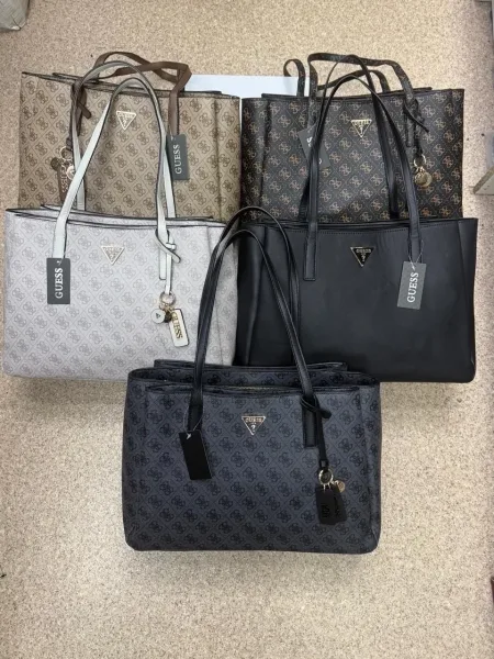 Сумка Guess из экокожи — фото 6