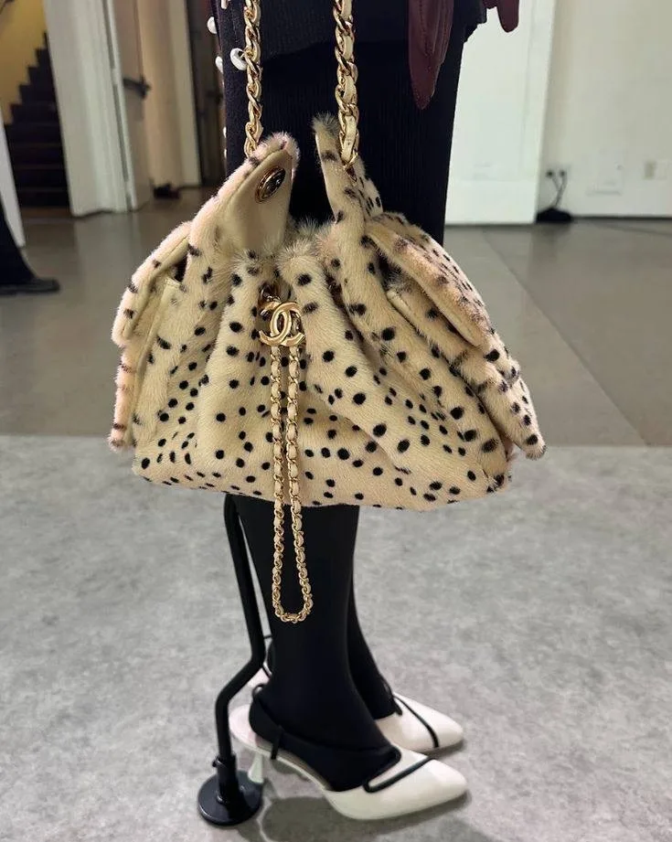 Сумка Chanel кожа мех натуральный — фото 1