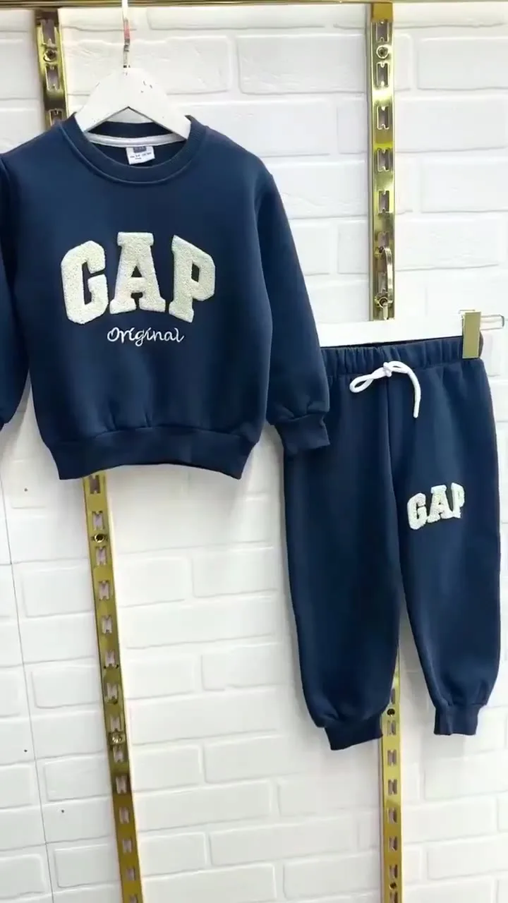 Костюм детский флисовый Gaap — видео