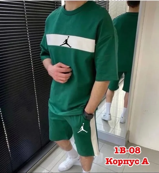 В наличий костюм мужской футболки оверсай и шорты — фото 2
