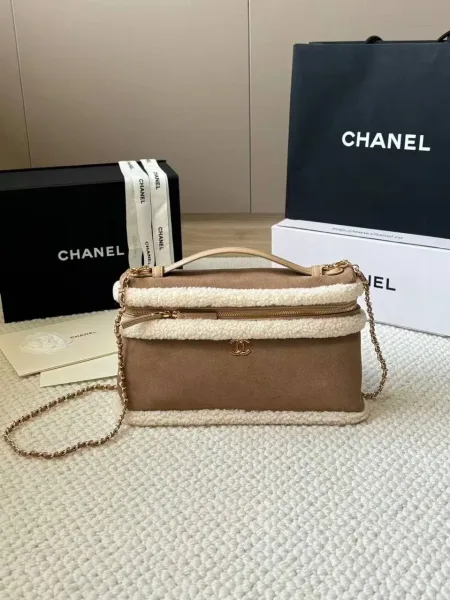 CHANEL сумка натуральная кожа меха — фото 3