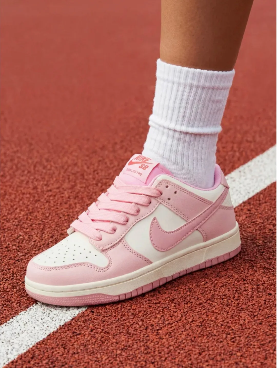 Кроссовки из эко-кожи — фото 13