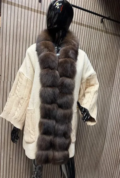 Кардиган с меховой отделкой песца — фото 2