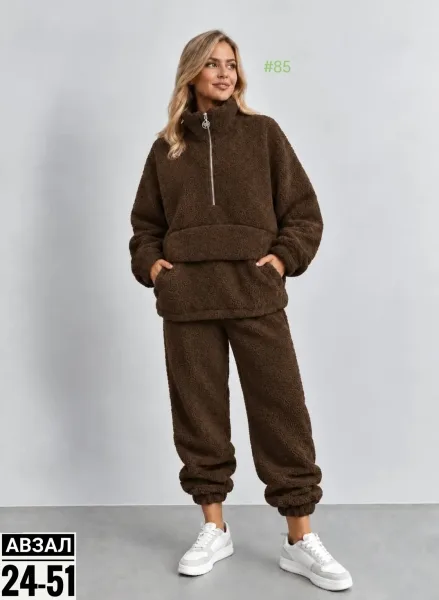 Мягкий, тёплый и невероятно уютный костюм Oversize идеальный вариант для прохладной осени и зимы — фото 4