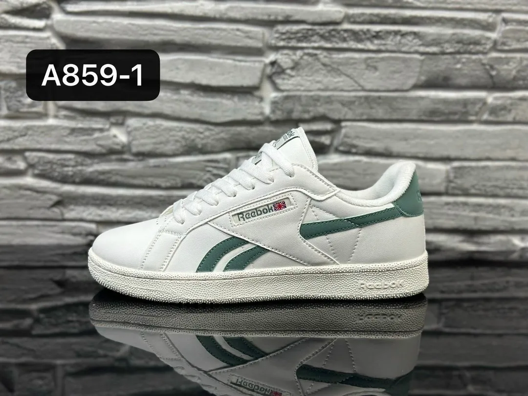 Reebok кроссовки — фото 1