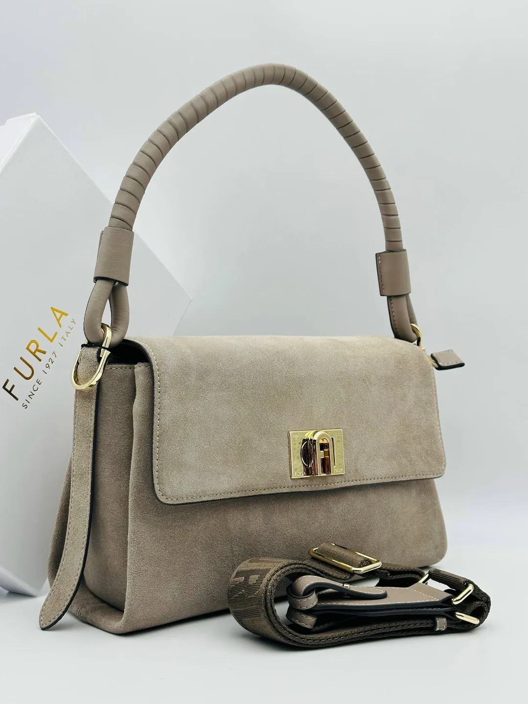 Furla Сумка выполнена из натуральной кожи — фото 1