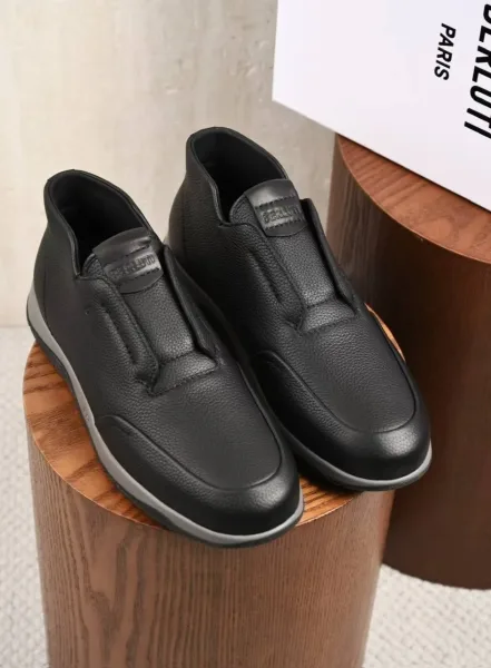 Berluti Échappée слипоны из чёрной зернистой кожи — фото 1