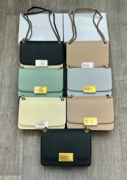 Кожаная сумка марки MARC JACOBS — фото 9