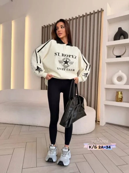 Свитшот из мягкой трехнитки с неглубоким круглым воротом и широкими — фото 2