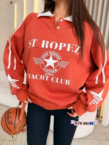 Свитшот из мягкой трехнитки с неглубоким круглым воротом и широкими — фото 9