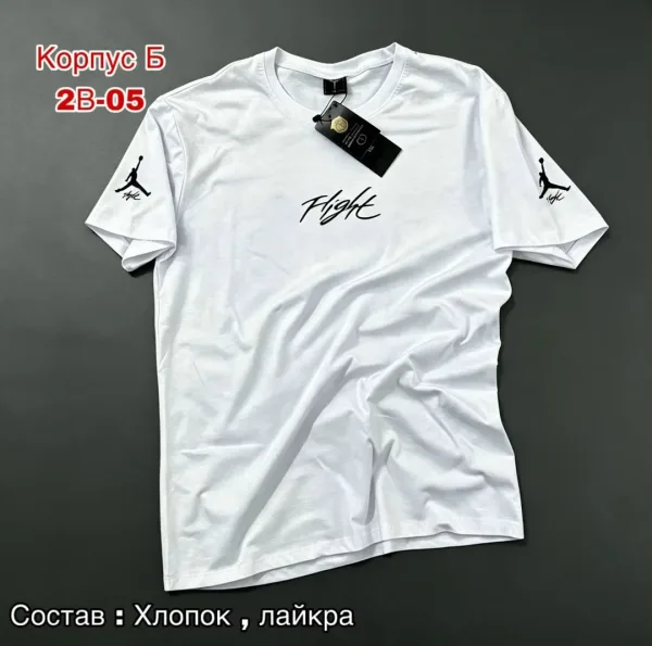 Мужская футболка из смесового материала хлопок и лайкра — фото 1